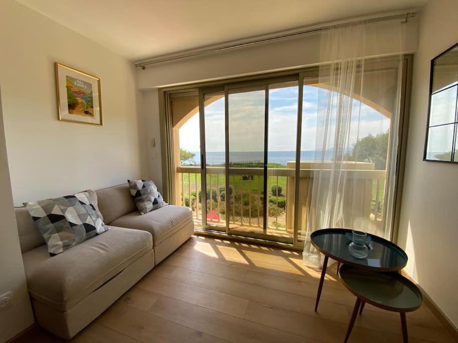 Sea-View - Wifi - Parking Apartment Сикс-Фор-ле-Плаж Екстериор снимка